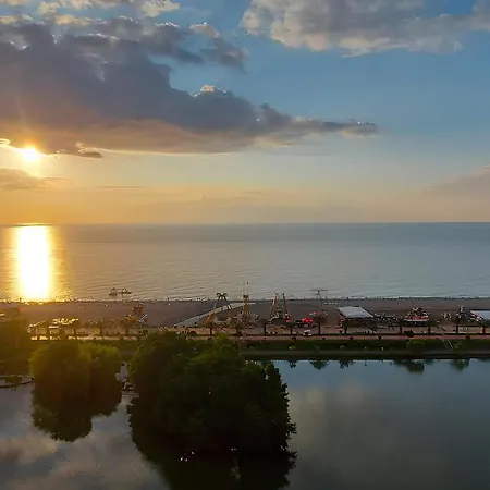Sun & Sea Apartments Orbi City Batumi Exterior photo